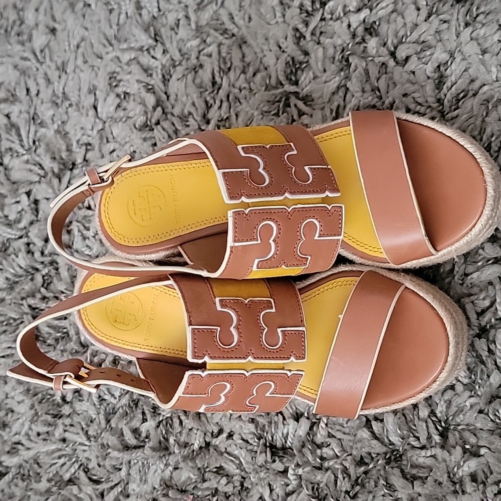 Tory Burch - Picture 6 of 8